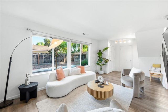 2175 Meadowgate Way, San Jose, CA 95132