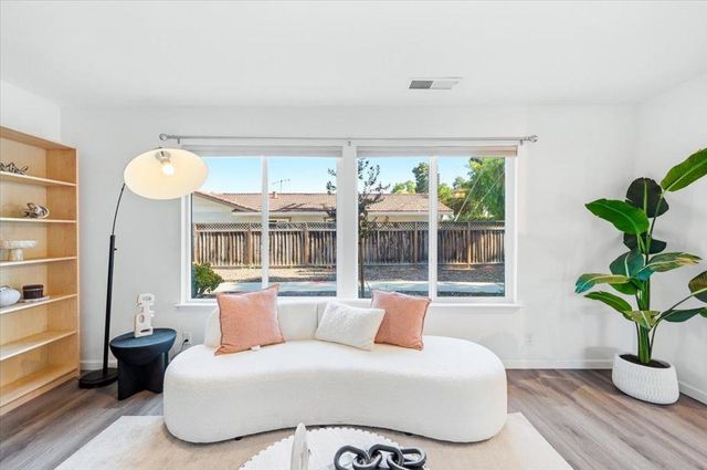 2175 Meadowgate Way, San Jose, CA 95132