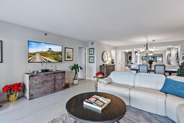 500 Ocean Trail Way 406, Jupiter, FL 33477