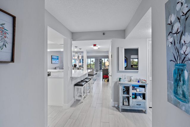 500 Ocean Trail Way 406, Jupiter, FL 33477