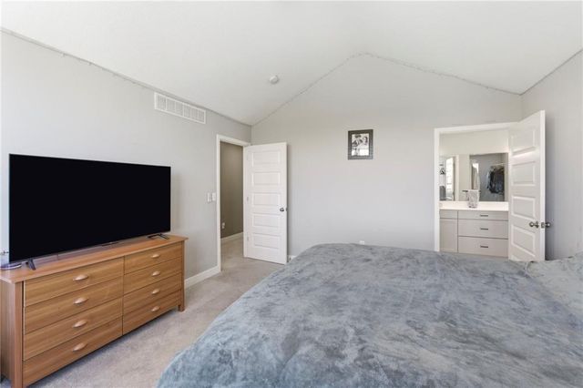 9017 SW 9th Street, Blue Springs, MO 64064