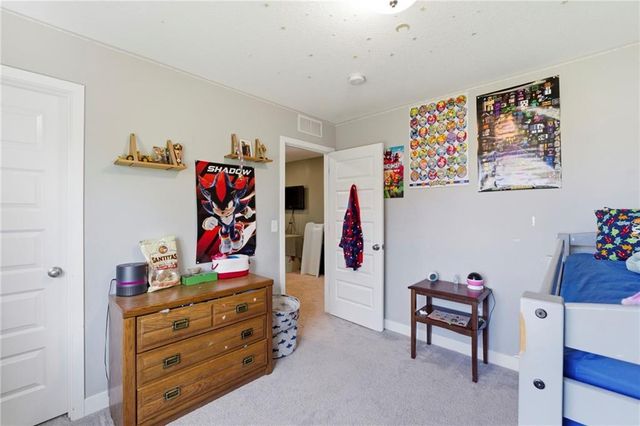 9017 SW 9th Street, Blue Springs, MO 64064