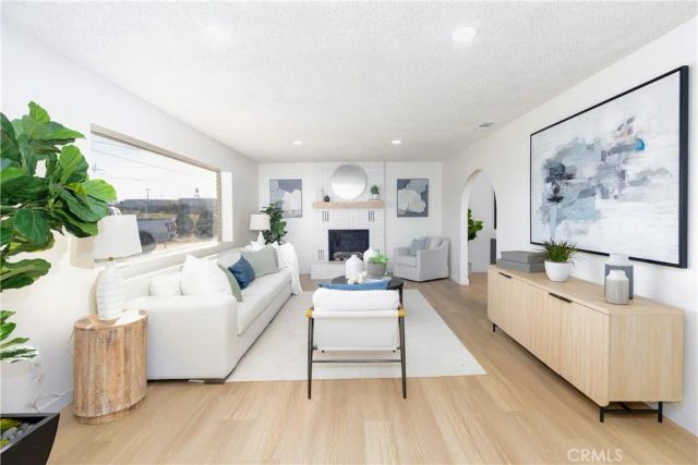 7238 Kingsley Ave, Hesperia, CA 92345