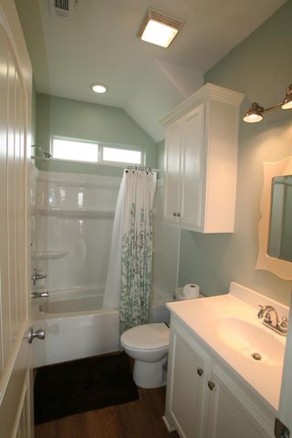 1355 Keith Avenue, Gilchrist, TX 77617