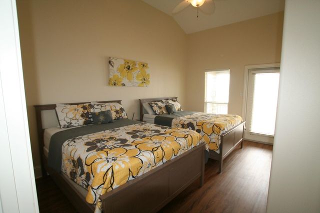 1355 Keith Avenue, Gilchrist, TX 77617