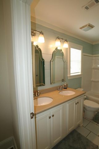 1355 Keith Avenue, Gilchrist, TX 77617