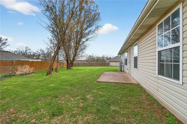 32 Taransay Circle, Bella Vista, AR 72715