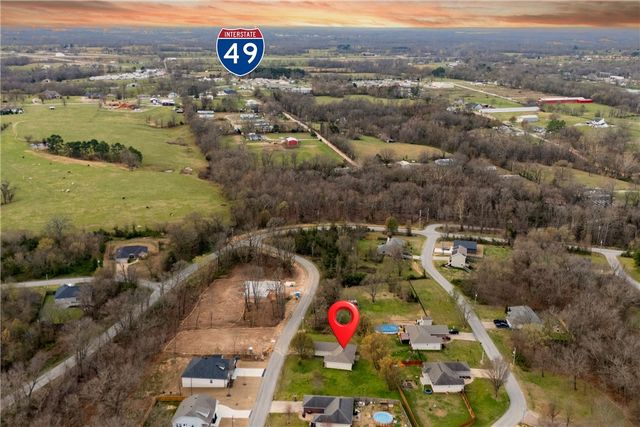 32 Taransay Circle, Bella Vista, AR 72715