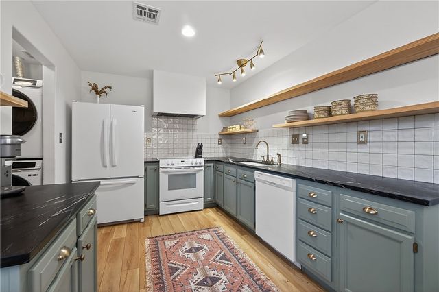 32 Taransay Circle, Bella Vista, AR 72715