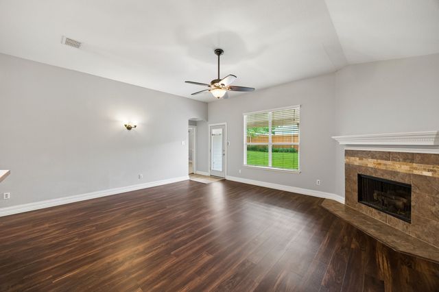 1209 Diamondback Lane, Haslet, TX 76052