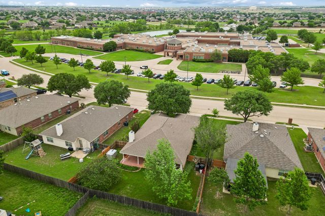 1209 Diamondback Lane, Haslet, TX 76052