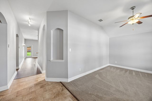 1209 Diamondback Lane, Haslet, TX 76052