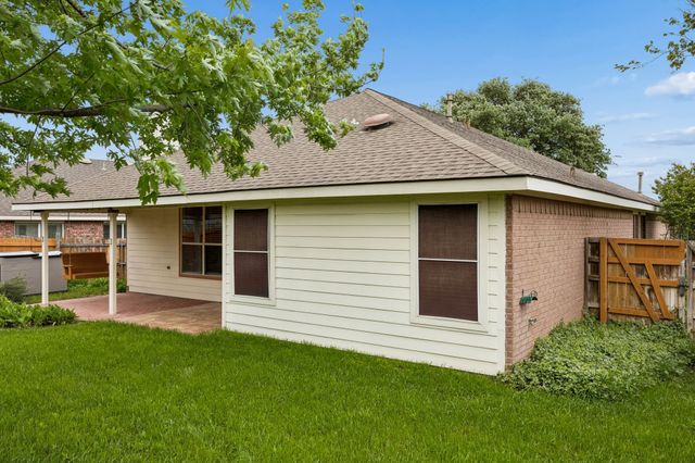1209 Diamondback Lane, Haslet, TX 76052