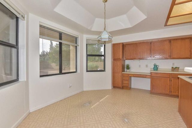 5413 W Fallen Leaf Lane, Glendale, AZ 85310