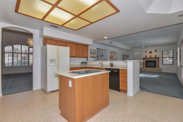 5413 W Fallen Leaf Lane, Glendale, AZ 85310