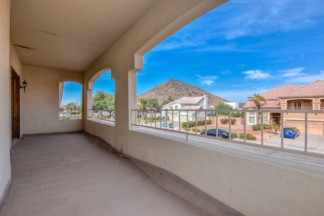 5413 W Fallen Leaf Lane, Glendale, AZ 85310