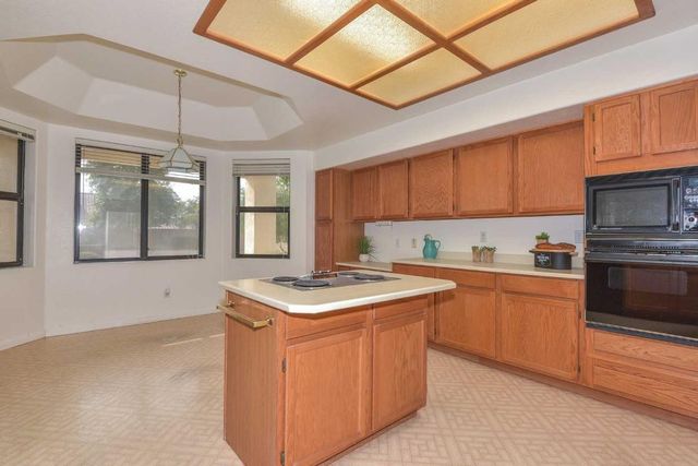 5413 W Fallen Leaf Lane, Glendale, AZ 85310