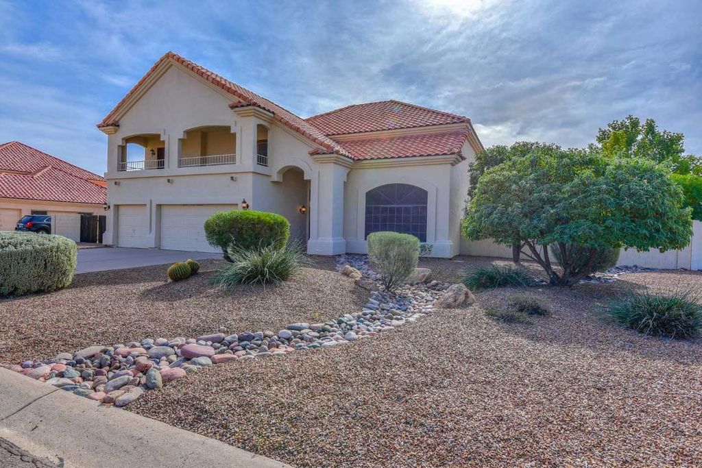 5413 W Fallen Leaf Lane, Glendale, AZ 85310