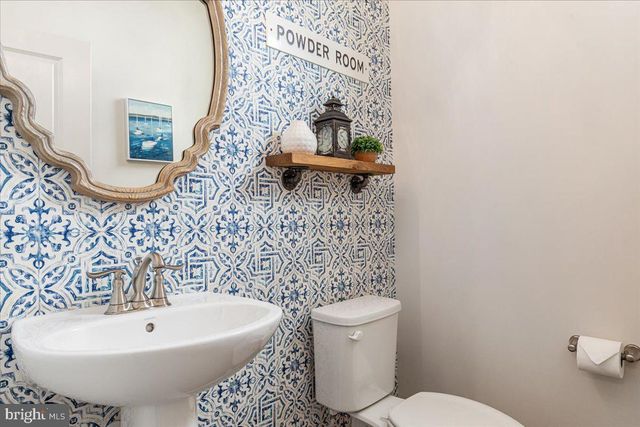 12222 CRANFORD DR, Woodbridge, VA 22192