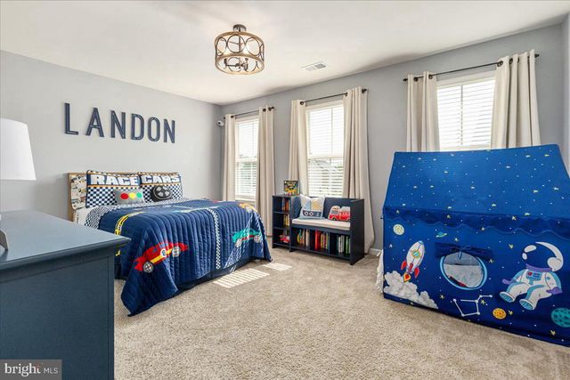 12222 CRANFORD DR, Woodbridge, VA 22192