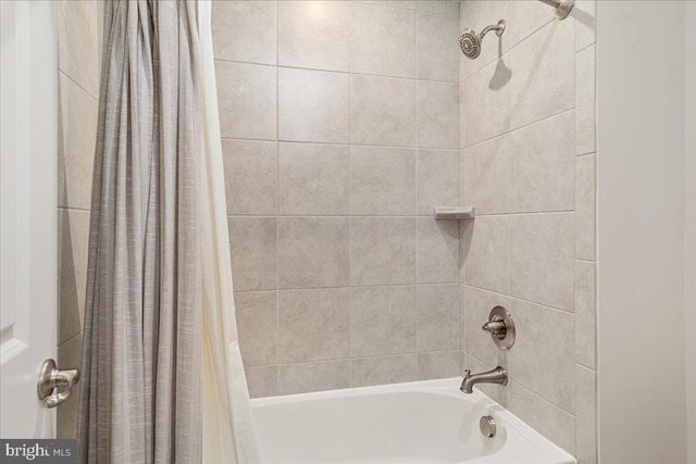 12222 CRANFORD DR, Woodbridge, VA 22192