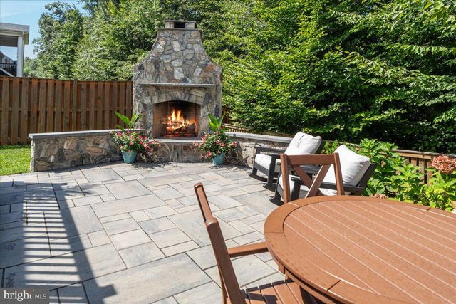 12222 CRANFORD DR, Woodbridge, VA 22192