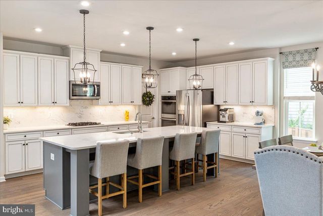 12222 CRANFORD DR, Woodbridge, VA 22192