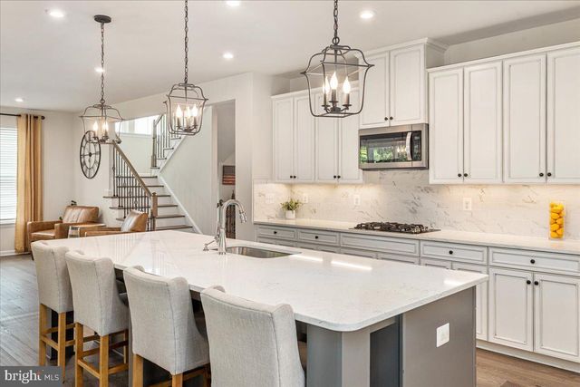 12222 CRANFORD DR, Woodbridge, VA 22192