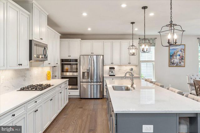 12222 CRANFORD DR, Woodbridge, VA 22192