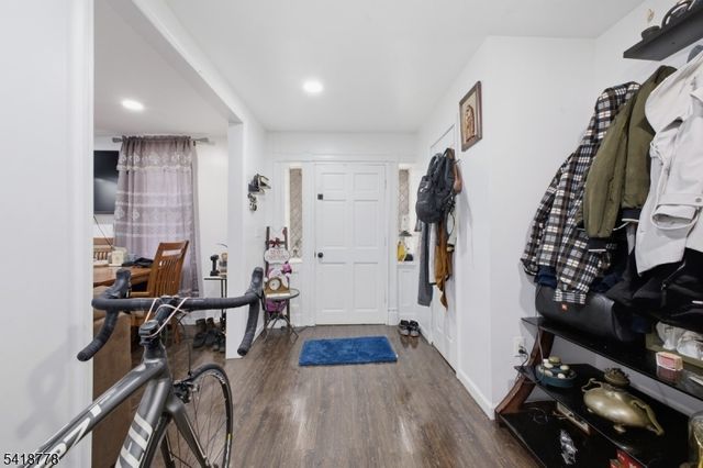 261 W Main St, Bound Brook Boro, NJ 08805