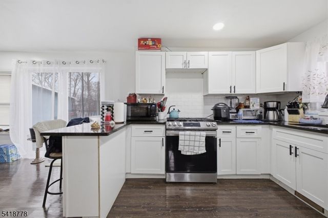 261 W Main St, Bound Brook Boro, NJ 08805