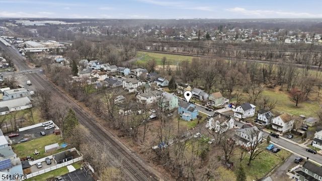 261 W Main St, Bound Brook Boro, NJ 08805