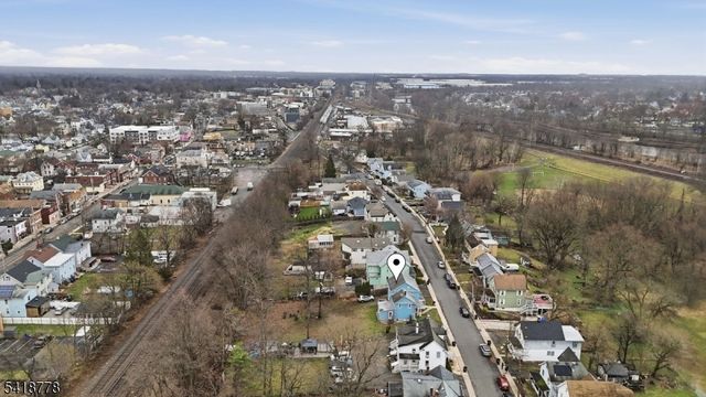 261 W Main St, Bound Brook Boro, NJ 08805