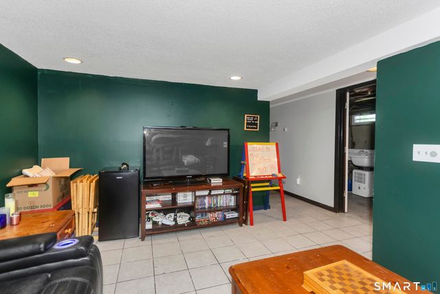 20 Northwestern Drive, Bristol, CT 06010