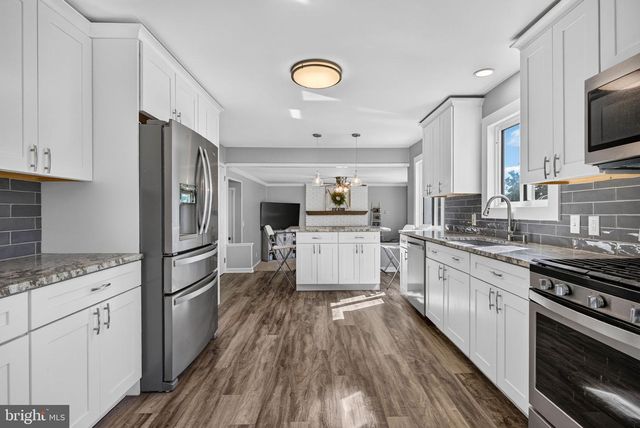 122 WOODBRIDGE RD, Marlton, NJ 08053