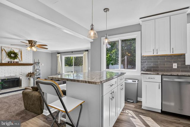 122 WOODBRIDGE RD, Marlton, NJ 08053