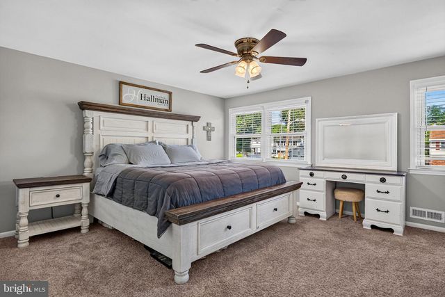 122 WOODBRIDGE RD, Marlton, NJ 08053