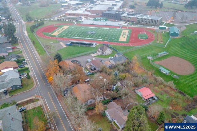 2515 Hollywood Dr NE, Salem, OR 97305