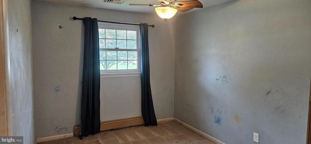 1607 ART DR, Hanover, PA 17331
