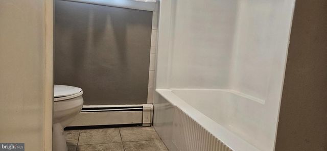 1607 ART DR, Hanover, PA 17331