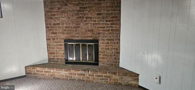 1607 ART DR, Hanover, PA 17331