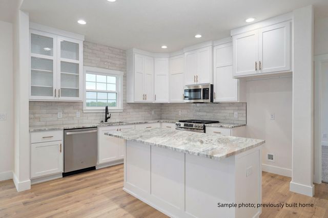 1478 N Collins Drive, Republic, MO 65738