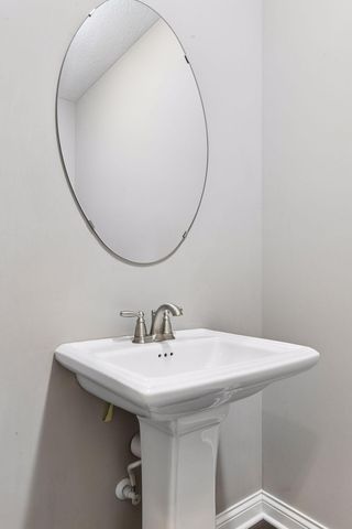 16571 Reeder Ridge, Eden Prairie, MN 55347