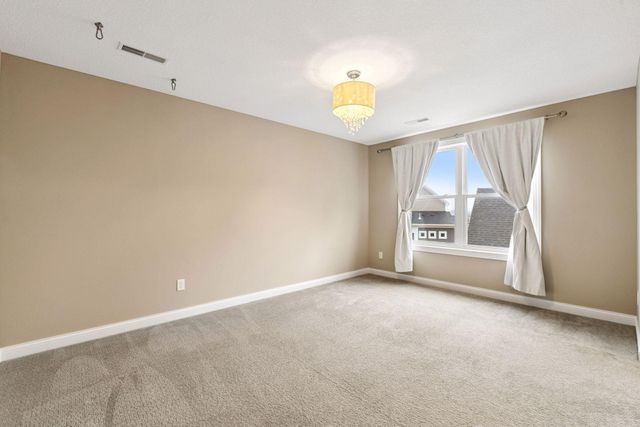 16571 Reeder Ridge, Eden Prairie, MN 55347