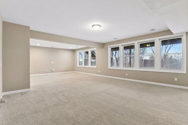 16571 Reeder Ridge, Eden Prairie, MN 55347