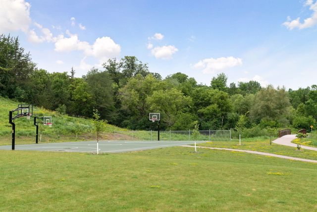 16571 Reeder Ridge, Eden Prairie, MN 55347