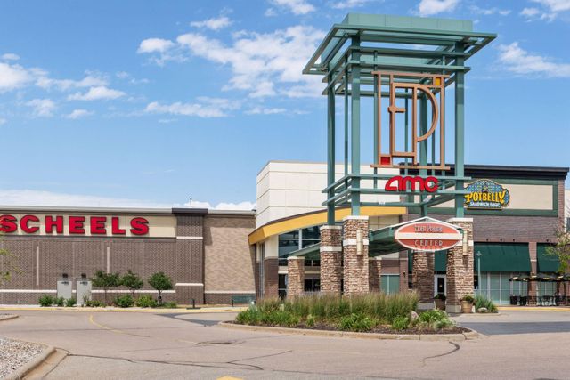 16571 Reeder Ridge, Eden Prairie, MN 55347