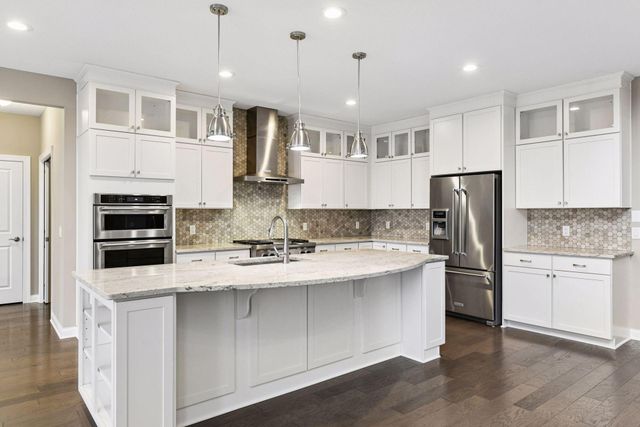 16571 Reeder Ridge, Eden Prairie, MN 55347