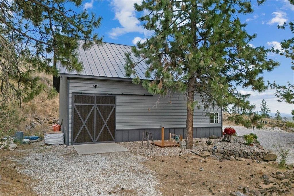 6520 Pine Ridge Way, Nine Mile Falls, WA 99026 photo 5