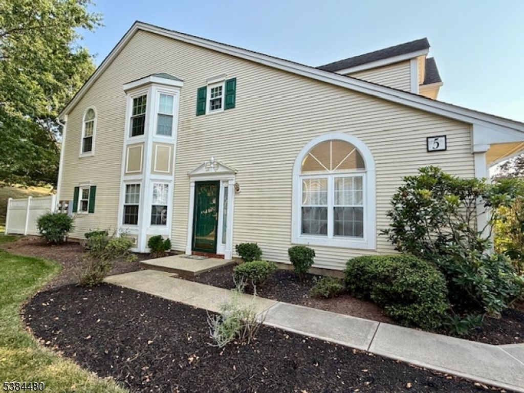 501 Reading Cir, Bridgewater Twp., NJ 08807